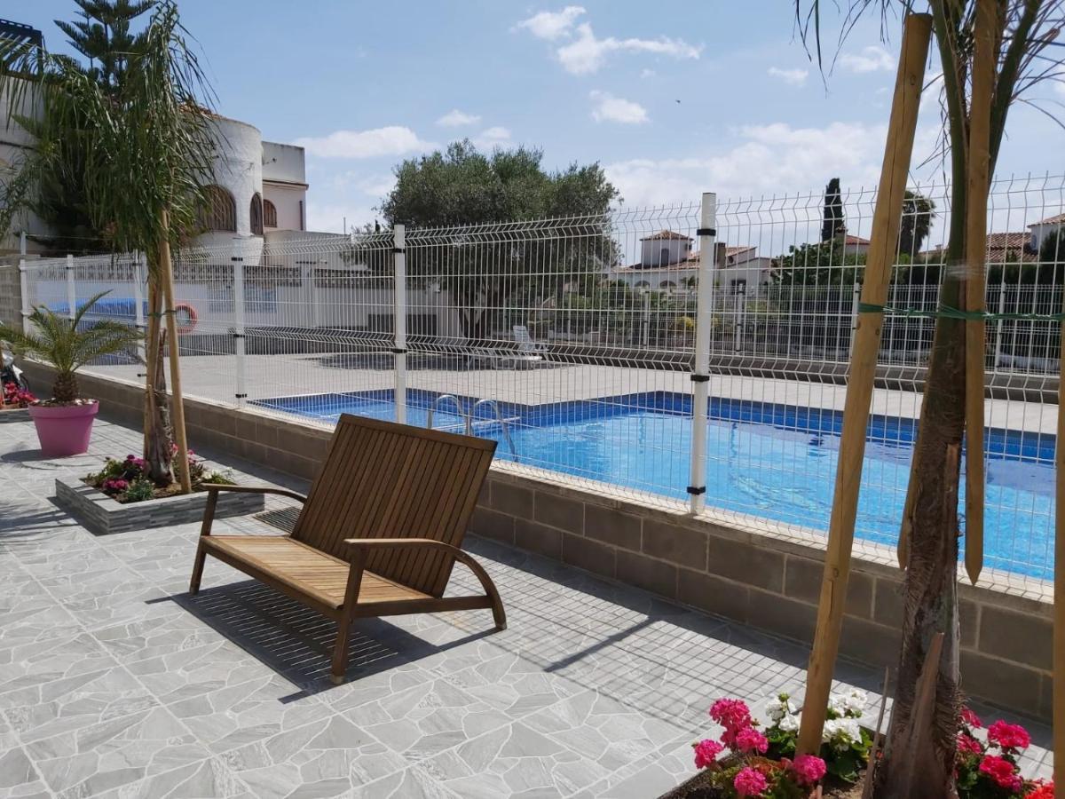 Apartament Amb Piscina Empuriabrava Exterior foto